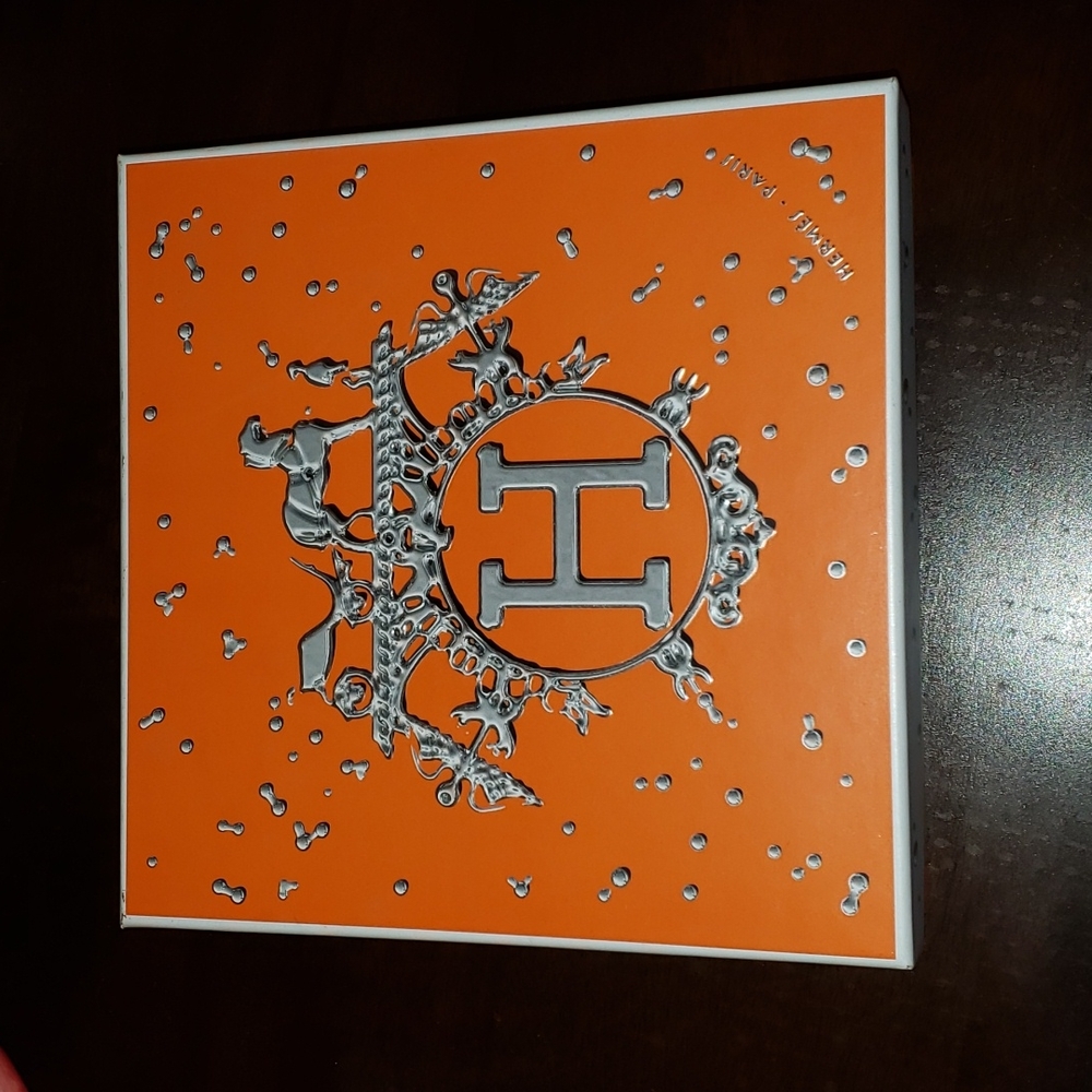Hermès gift box